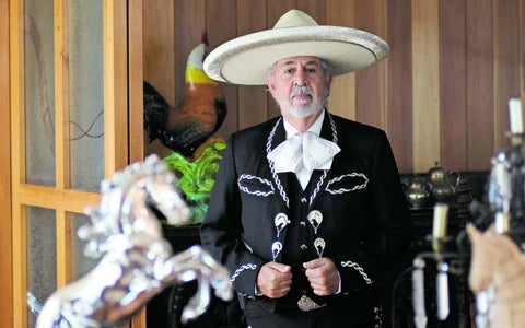 ¿Qué Accesorios Complementan un Traje de Charro?