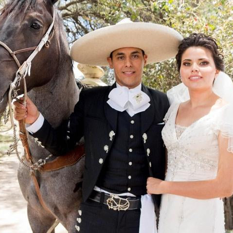 ¿Cómo Combinar Trajes de Charro con Elegancia?