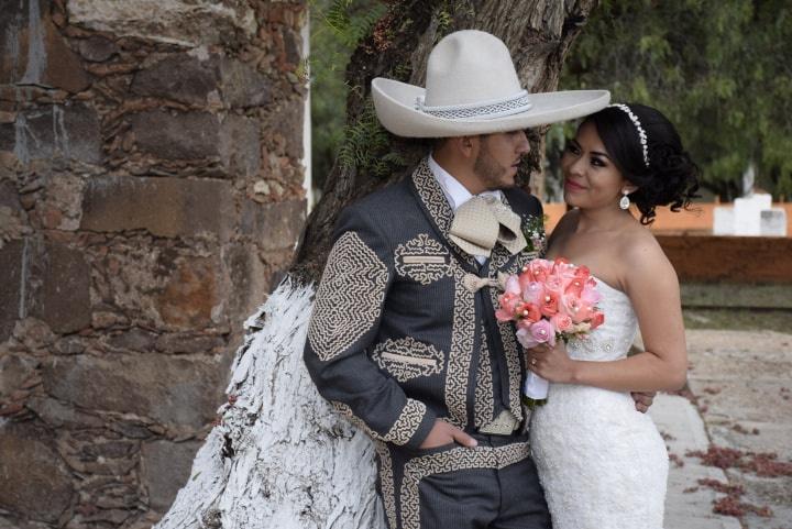 ¿Cómo Personalizar un Traje de Charro para Bodas y Eventos Especiales?