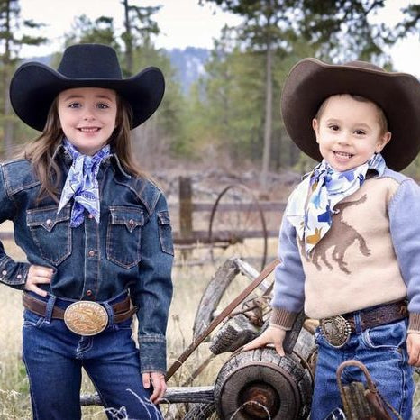 ¿Cómo Estilizar el Atuendo de tu Niño con Cintos Vaqueros?