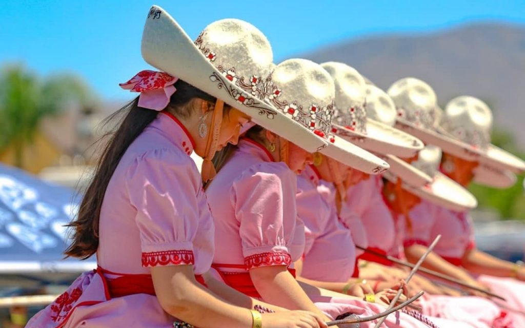 Sombreros de charro y mariachi: símbolos de la tradición