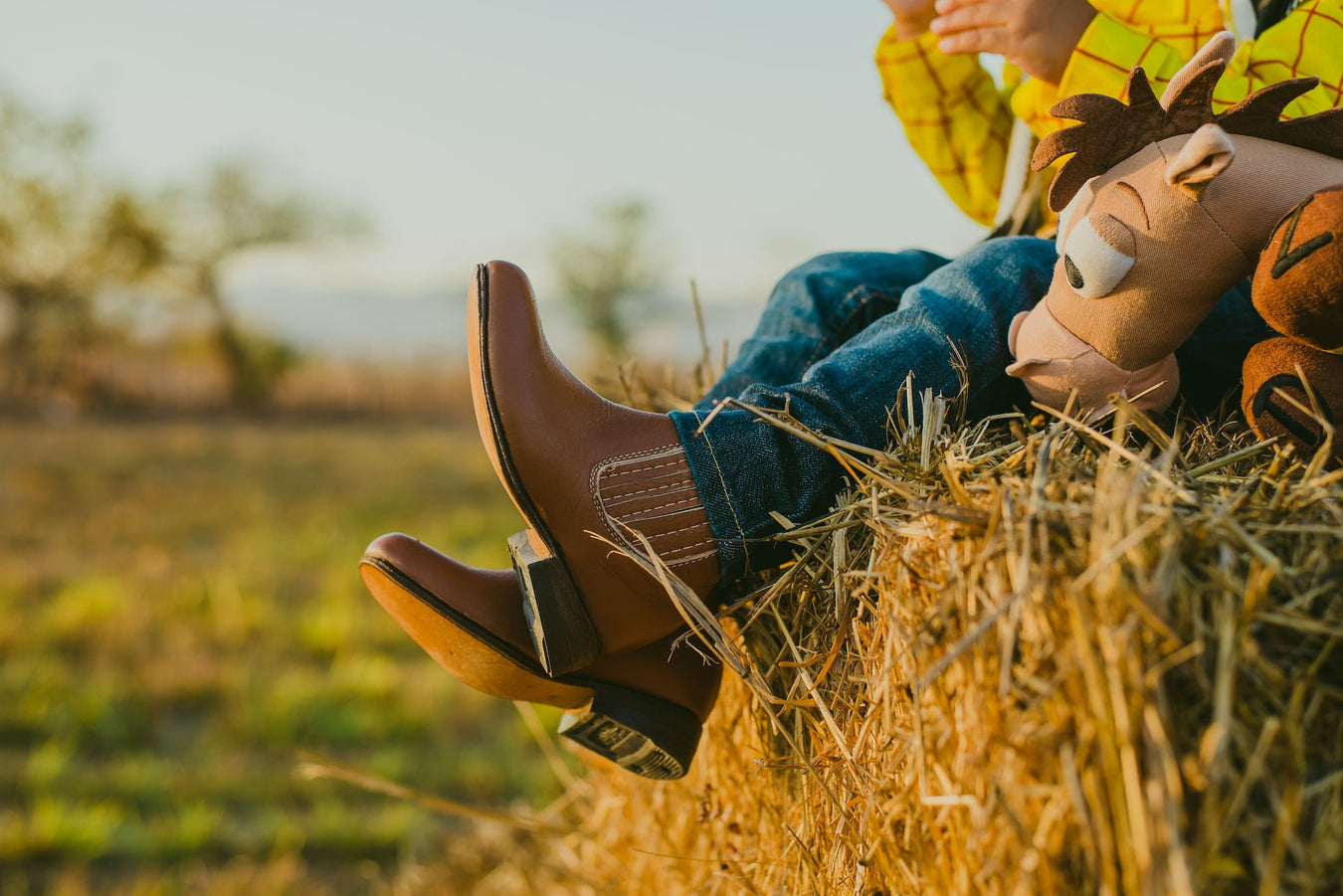 Colección de Botas para Niños - Calidad y Estilo